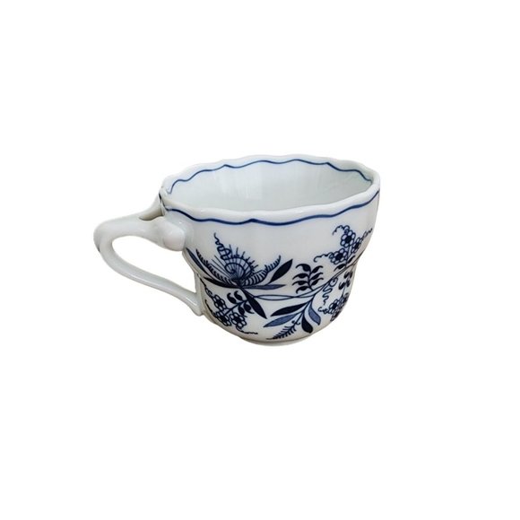 Blue Danube Japan Flat Tea Cup + Saucer Set - Picture 2 of 6